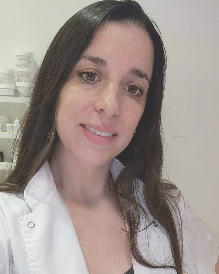Flor De Majo, dermatocosmiatra